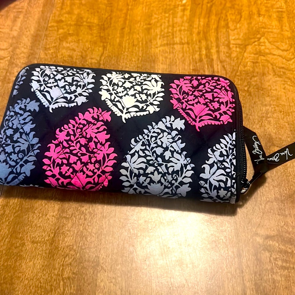 Black Vera Bradley wallet